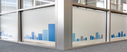 instalación vinilos acido glase para cristaleras y cristales de tiendas, comercios, ferias